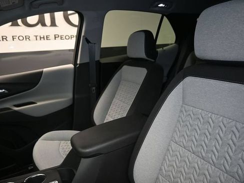 Used 2023 Chevrolet Equinox LS w/ LS Convenience Package FWD image 16