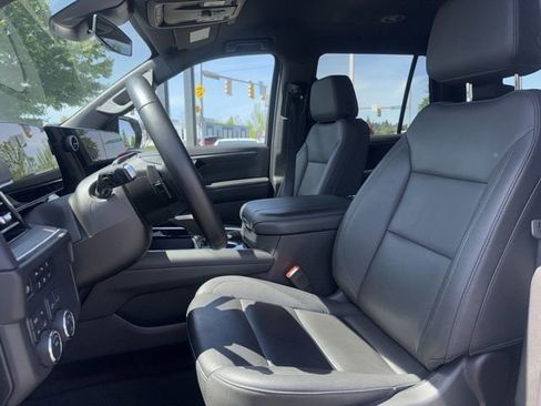Used 2025 Chevrolet Tahoe LT AWD/4WD image 10