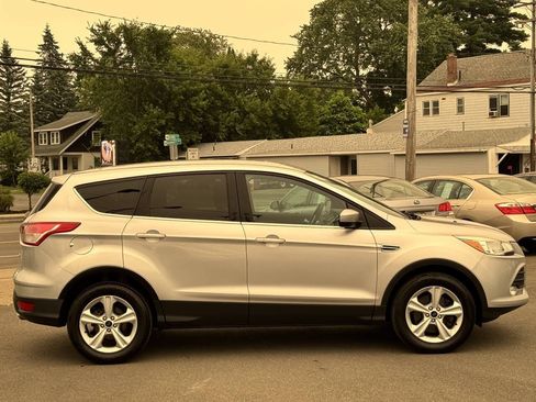 Used 2016 Ford Escape SE AWD/4WD image 9