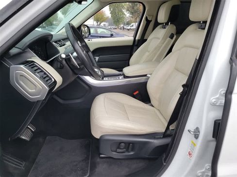 Used 2020 Land Rover Range Rover Sport HSE Dynamic image 10