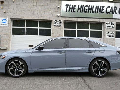 Used 2022 Honda Accord Sport image 2