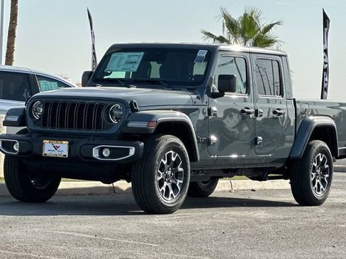 New 2026 Jeep Gladiator Sport image 7