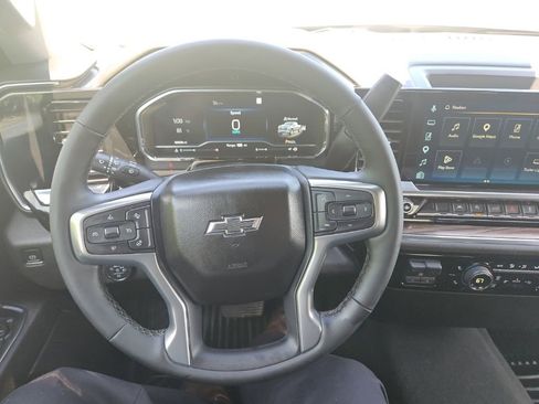 Used 2023 Chevrolet Silverado 1500 RST w/ Z71 Off-Road Package AWD/4WD image 18