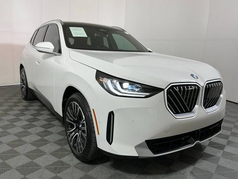 Certified 2025 BMW X3 xDrive30i w/ Convenience Package AWD/4WD image 4