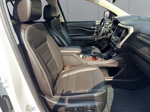 Used 2020 GMC Acadia Denali w/ Denali Ultimate Package AWD/4WD image 15