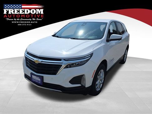 Used 2024 Chevrolet Equinox LT AWD/4WD image 1