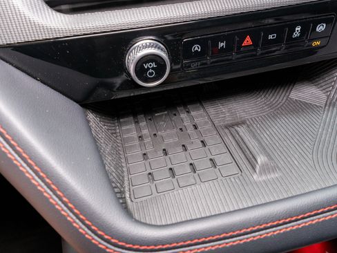 Used 2025 Ford Explorer ST w/ Sun And Sound Package image 24