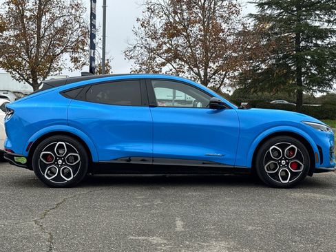 Certified 2022 Ford Mustang Mach-E GT image 3