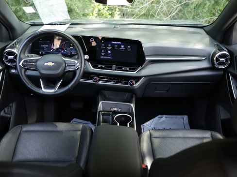 Used 2025 Chevrolet Equinox LT w/ Convenience Package II FWD image 22