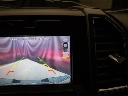 Used 2015 Ford F150 XLT w/ Equipment Group 302A Luxury image 35