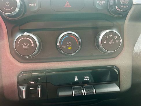 Used 2021 RAM 1500 Big Horn image 15