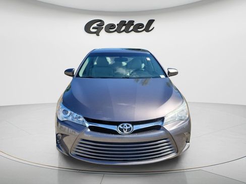 Used 2016 Toyota Camry XLE w/ Moonroof Package FWD image 2