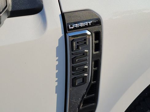 New 2026 Ford F250 Lariat w/ FX4 Off-Road Package AWD/4WD image 8