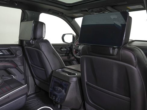 Used 2026 GMC Yukon AT4 Ultimate AWD/4WD image 11