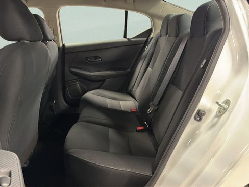 Used 2025 Nissan Sentra SV FWD image 33