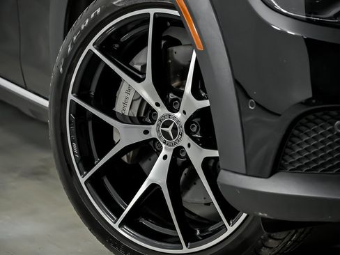 Used 2022 Mercedes-Benz E 450 4MATIC All-Terrain Wagon image 4