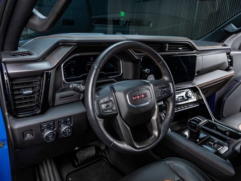 Used 2022 GMC Sierra 1500 AT4 w/ AT4 Preferred Package image 14