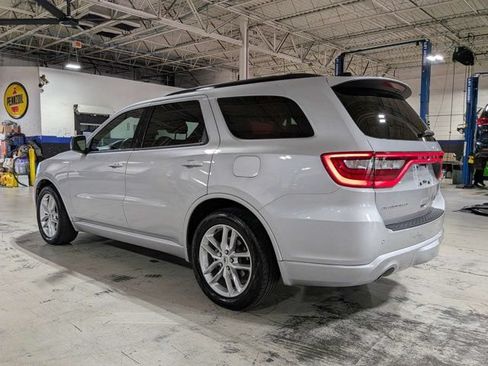 Used 2024 Dodge Durango GT RWD image 6