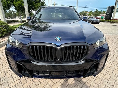Used 2025 BMW X5 xDrive40i w/ M Sport Package AWD/4WD image 8