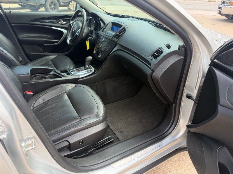 Used 2012 Buick Regal Leather FWD image 17