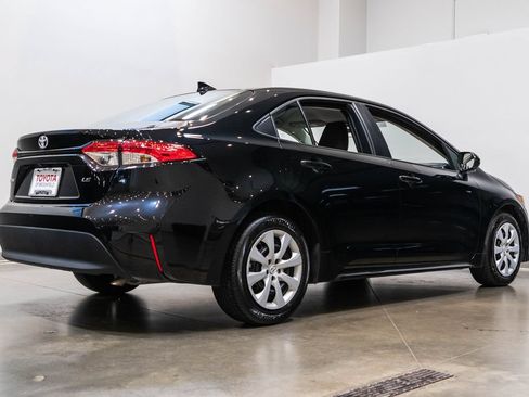 Used 2024 Toyota Corolla LE FWD image 9