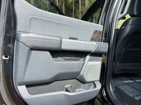 Used 2023 Ford F250 Lariat w/ Lariat Ultimate Package image 28