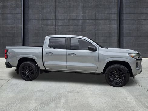 Used 2024 Chevrolet Colorado Z71 w/ Z71 Convenience Package 2 AWD/4WD image 4