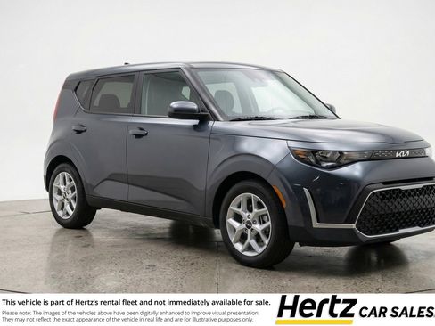 Used 2025 Kia Soul LX w/ LX Technology Package FWD image 1