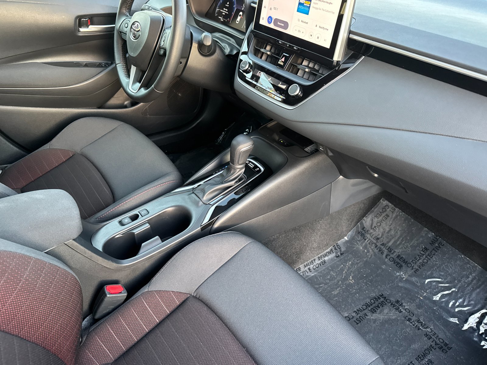 Used 2026 Toyota Corolla SE w/ SE Package FWD image 15