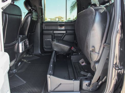 Used 2020 Ford F250 Platinum w/ FX4 Off-Road Package image 40