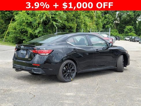 New 2025 Nissan Sentra SR w/ Midnight Edition image 6
