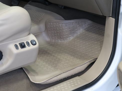 Used 2003 Ford F350 Lariat image 83