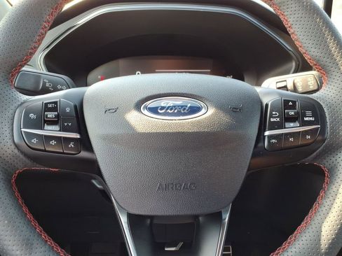 Used 2024 Ford Escape ST-Line w/ Tech Pack #1 AWD/4WD image 19