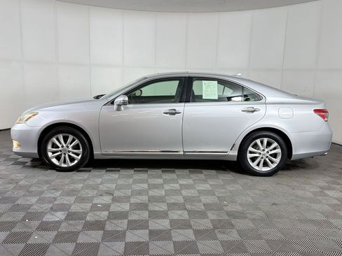 Used 2011 Lexus ES 350 image 2