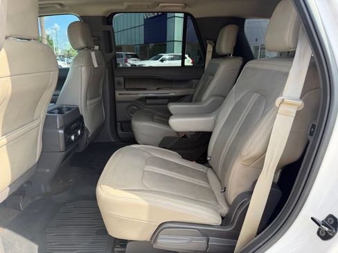 Used 2019 Ford Expedition Limited w/ Equipment Group 302A RWD image 13