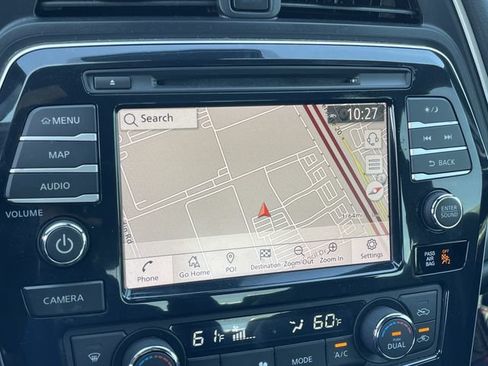 Used 2023 Nissan Maxima SR w/ Sport Mat Group FWD image 17