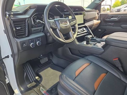 Used 2025 GMC Sierra 1500 AT4 w/ AT4 Premium Package AWD/4WD image 19