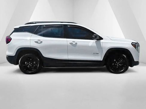 Used 2023 GMC Terrain AT4 AWD/4WD image 8