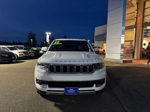 Used 2022 Jeep Wagoneer Series II image 3