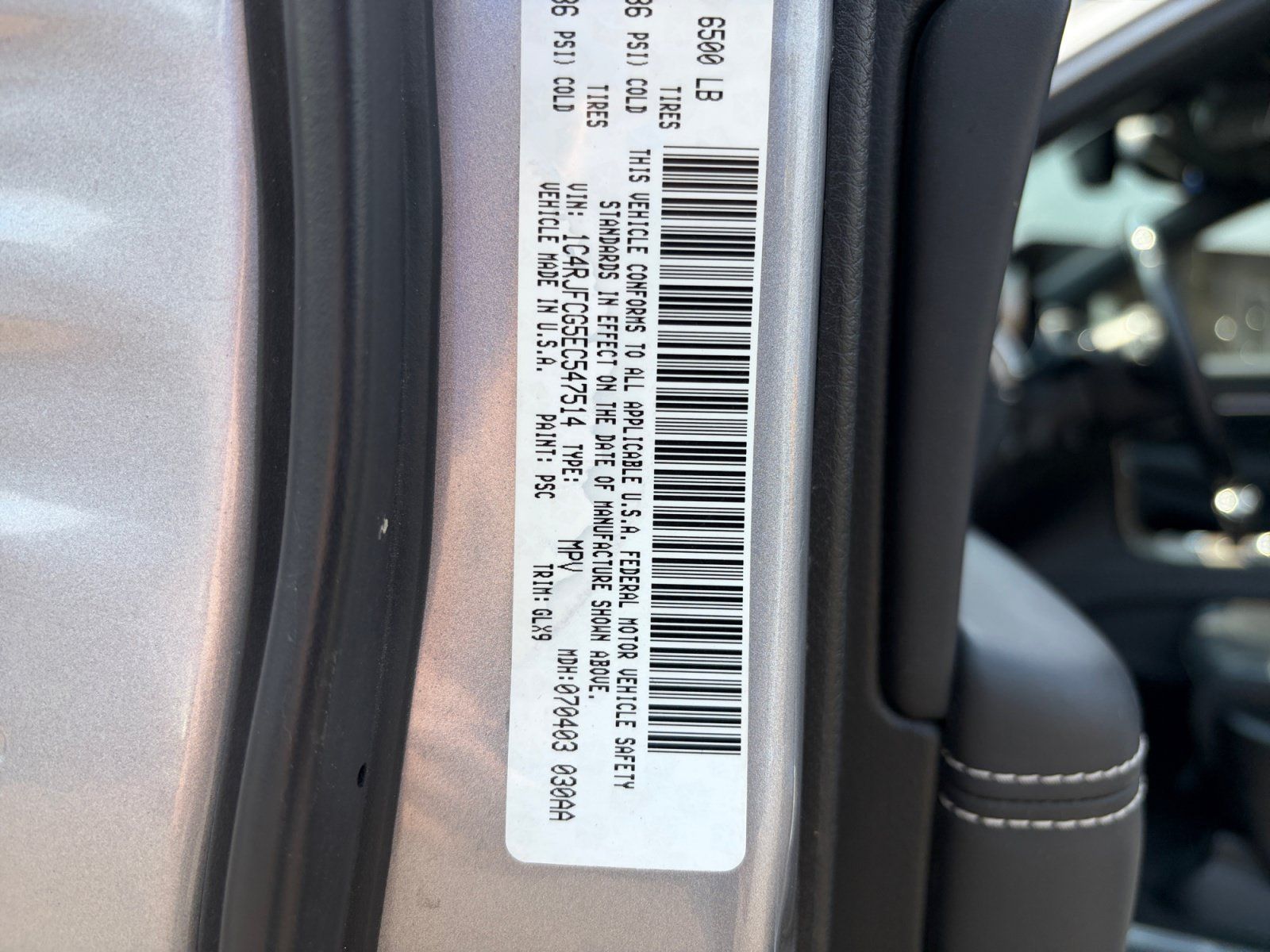 Used 2014 Jeep Grand Cherokee Overland AWD/4WD image 32
