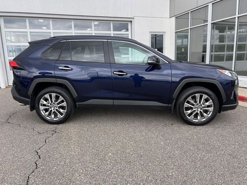 Used 2020 Toyota RAV4 Limited w/ Limited Grade Weather Package AWD/4WD image 9