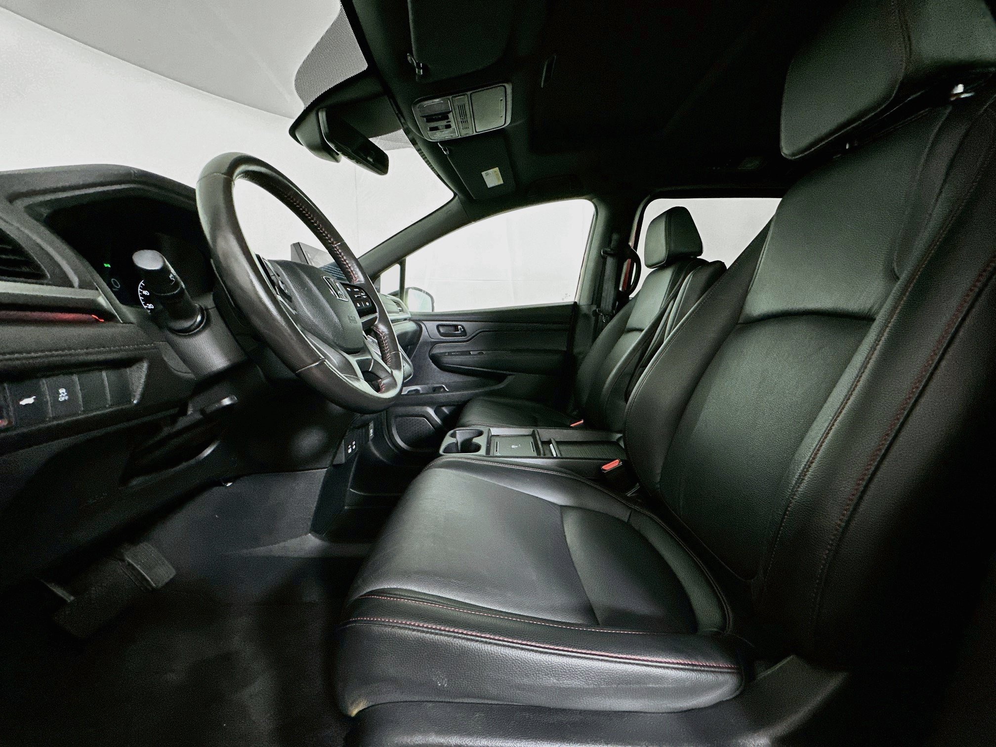 Used 2025 Honda Odyssey Sport-L image 13