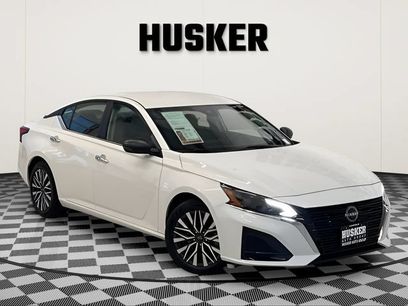 Used 2025 Nissan Altima 2.5 SV