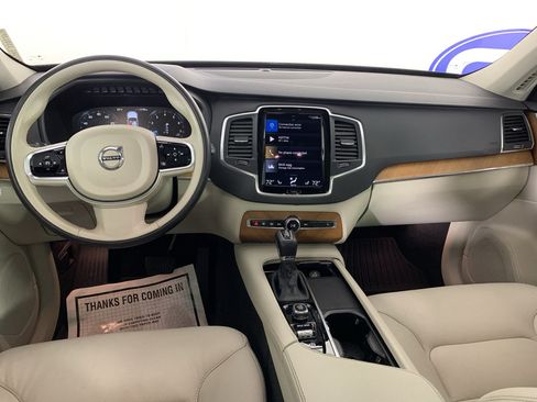 Used 2021 Volvo XC90 T5 Momentum w/ Protection Package FWD image 35