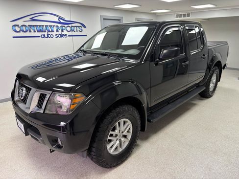 Used 2021 Nissan Frontier SV AWD/4WD image 2