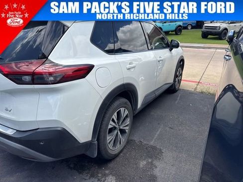 Used 2021 Nissan Rogue SV w/ Premium Package FWD image 6