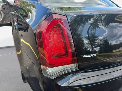 Used 2015 Chrysler 300 S AWD/4WD image 33