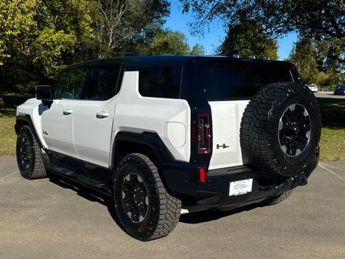 Used 2025 GMC Hummer EV 2X w/ Extreme Off-Road Package image 4