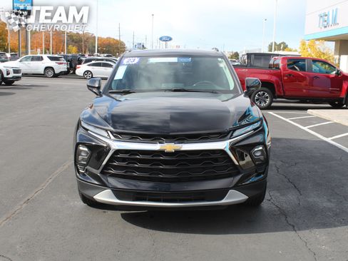 Certified 2023 Chevrolet Blazer LT w/ Convenience Package image 9