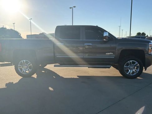 Used 2015 Chevrolet Silverado 2500 High Country w/ Duramax Plus Package AWD/4WD image 29